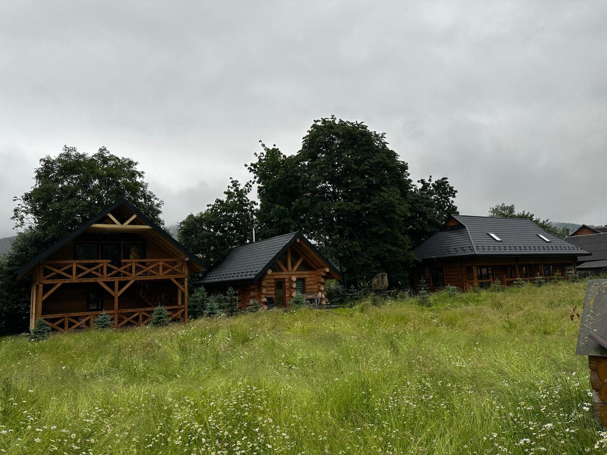 Chalet Pidstromom Mykulytschyn Exterior foto